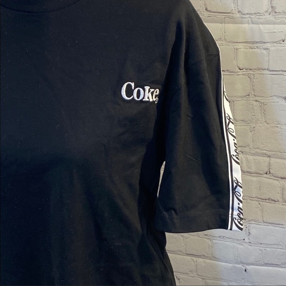 H&M Coca Cola T-shirt - Picture 2 of 4
